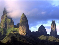 Vacations in Marquesan islands - Ua Pou monts