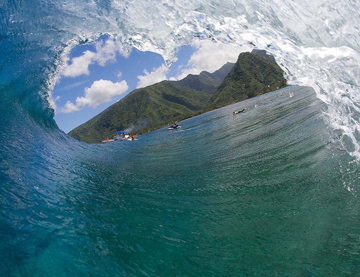 New! THE Wave of Teahupoo